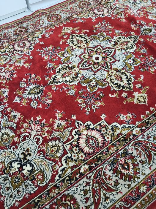 Шерстянной ковер.