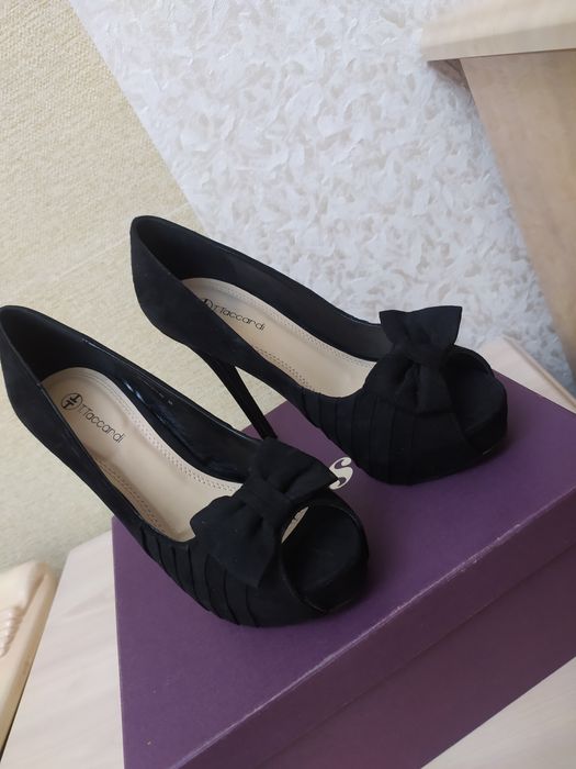 Женская обувь,туфли и босоножки