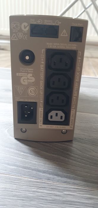UPS APC 500VA - Back-UPS CS 500 + acumulator nou
