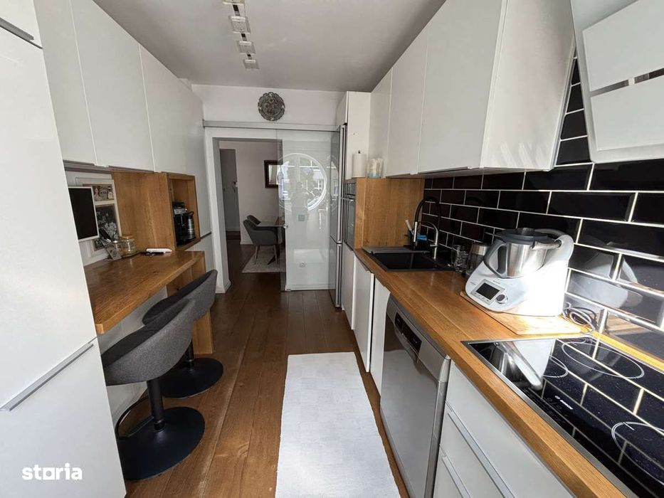 Vânzare direct de la proprietar – apartament 3 camere, Avantgarden 1