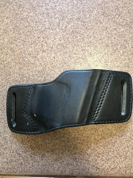 Кобури за пистолети