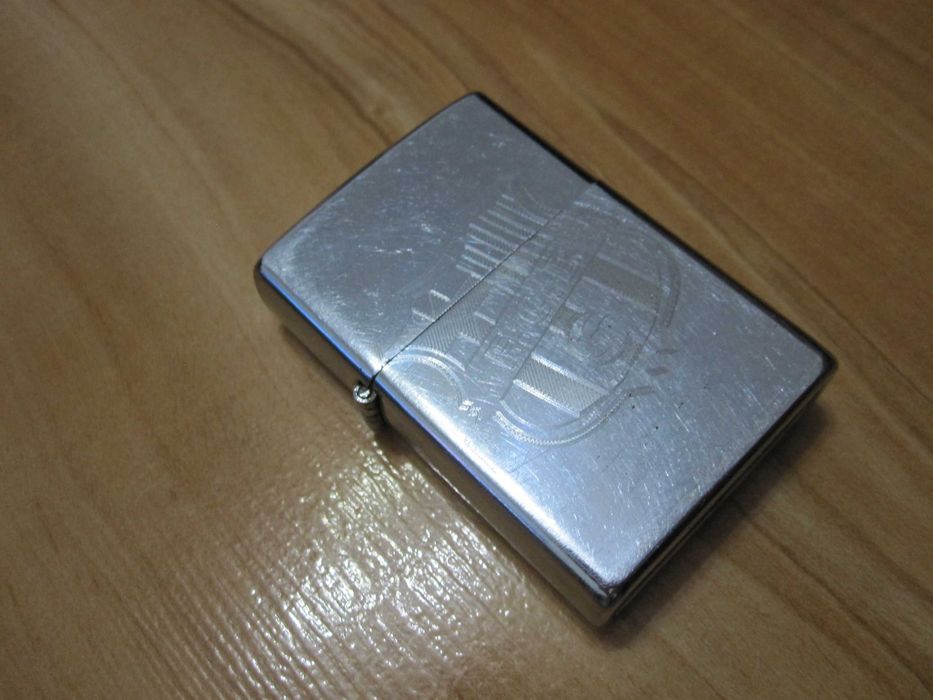 Bricheta metalica de colectie FC BARCELONA JM 28(Sergica) TIP ZIPPO