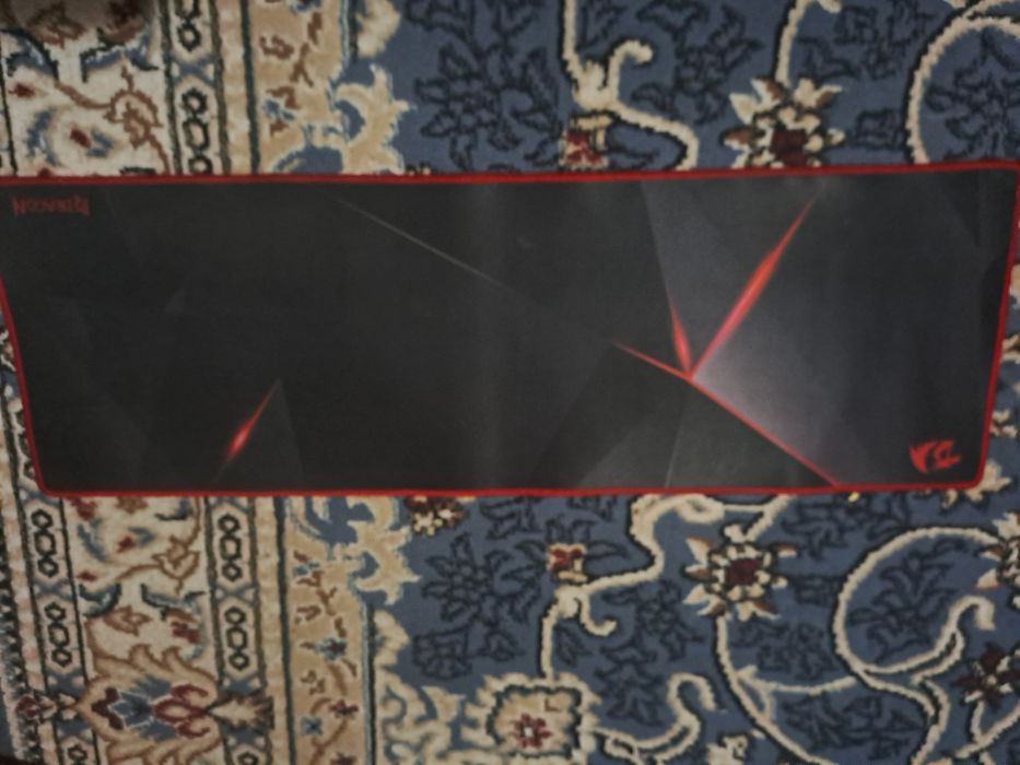 Продам игровой коврик RedDragon