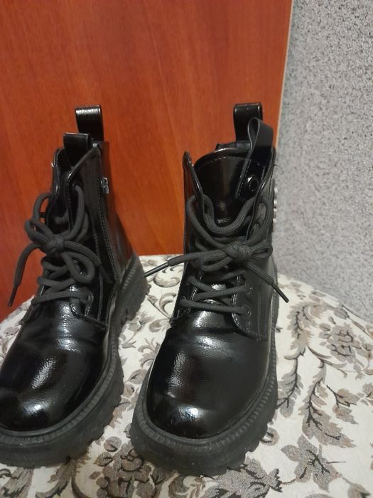 Ботинки для девочки