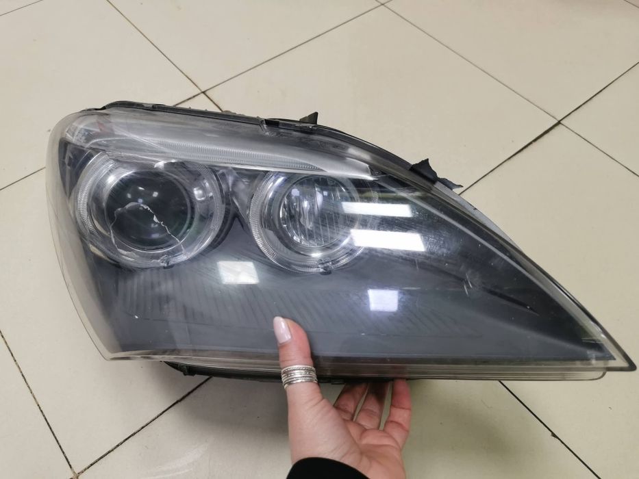 Bmw F12 F13 F06 десен фар ксенон