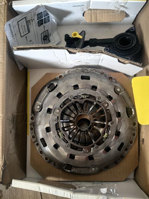 Продавам комплект съединител за ford focus 1.8 75hp