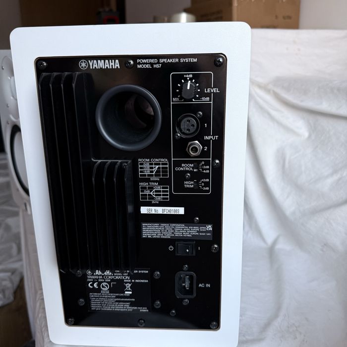 Yamaha HS7 boxe active