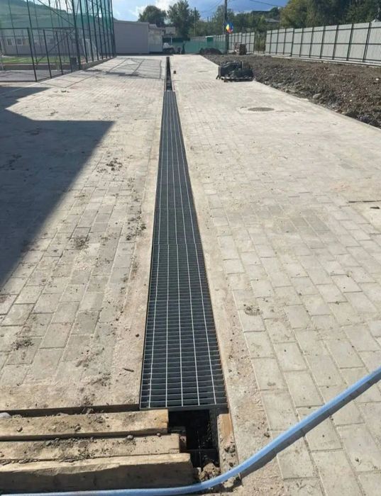 Trepte și grătare zincate la orice dimensiuni