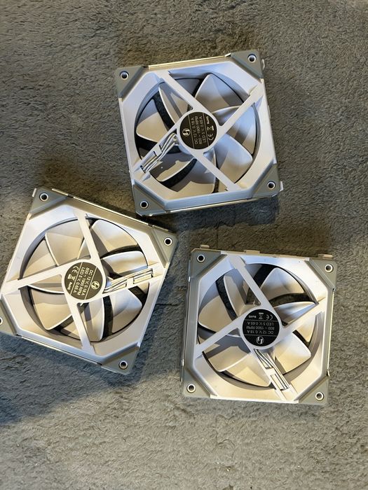 Lian Li UNI Fan CL120 ARGB  12 броя