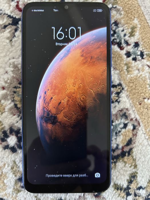 Телефон Redmi все работает.