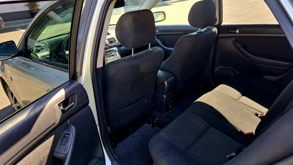 Toyota Avensis 2.0 D4D 116cp • Clima • Motorul foarte fiabil si economic