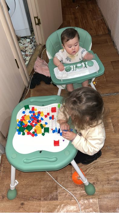 Стульчик для кормления   новый