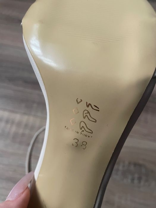 Sandale cu toc gros nude din piele artificială