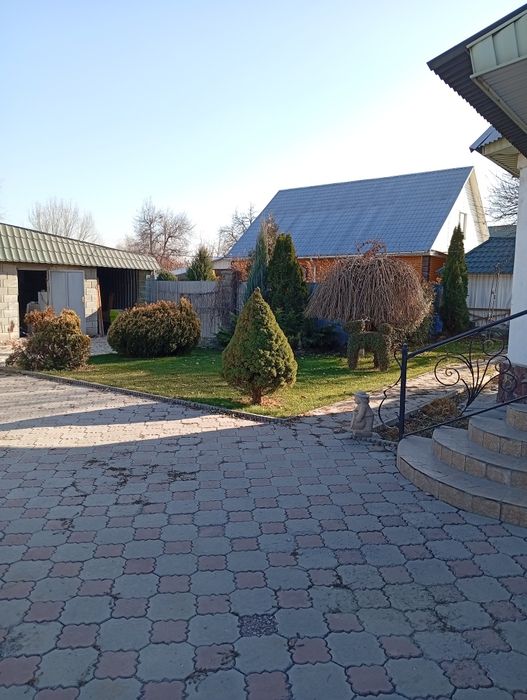 Продам дом . Кирпичный