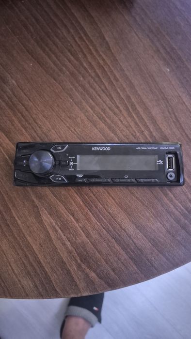 Продавам панел за радио kenwood