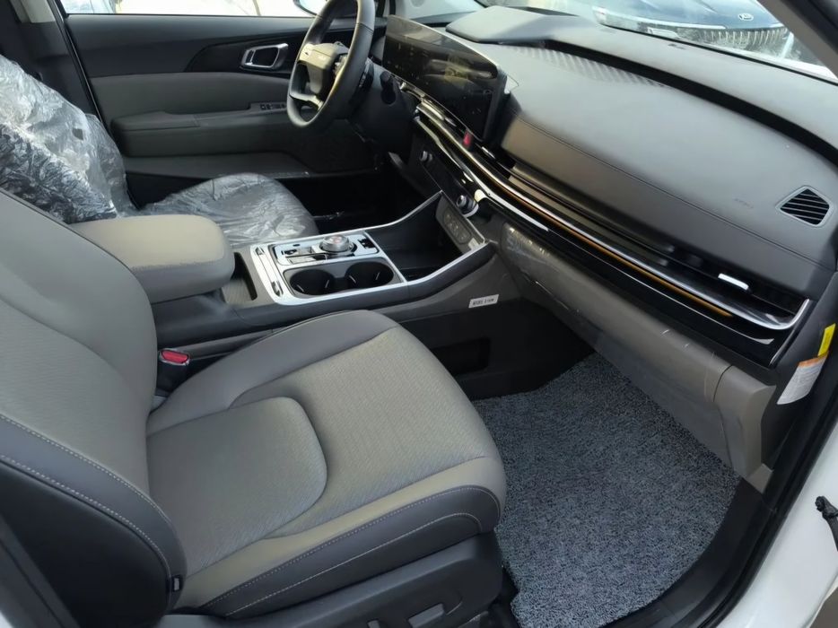 Новый Киа Карнивал 2026 для поездок по солнечному Узбекистану Круглосу