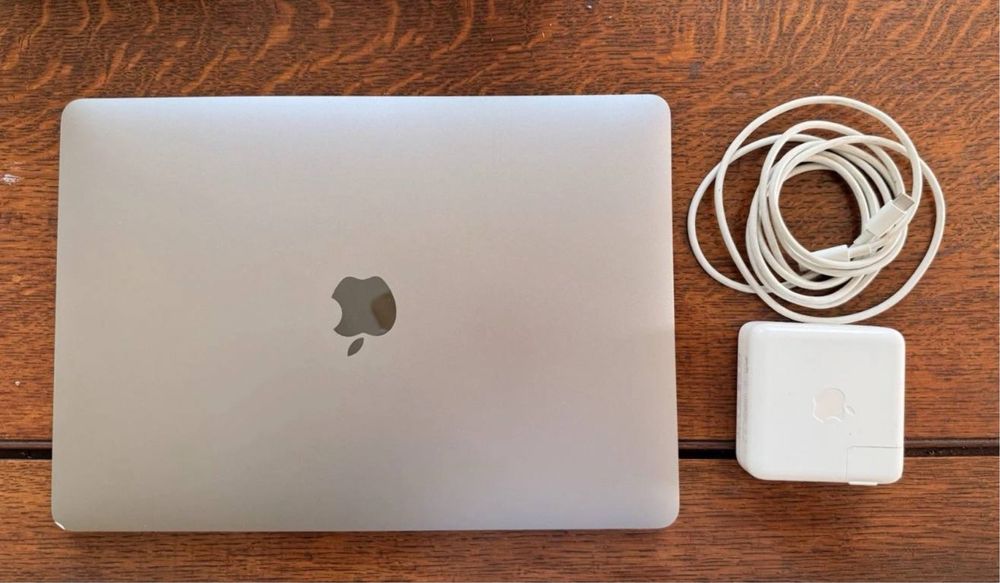 MacBook Pro 15 inch 512 Gb 16 Ram