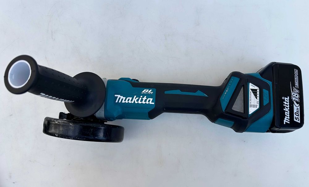 Makita DGA511 - Безчетков ъглошлайф 2x18V 5.0Ah 2024г. като нов!