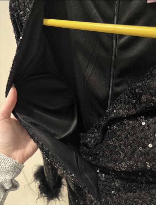 Rochie neagra cu paiete