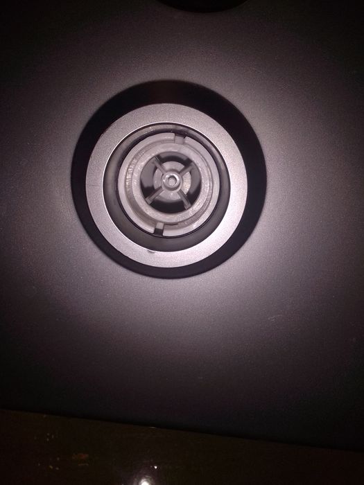 Vând aparat de suflat aer cald -rece medisana