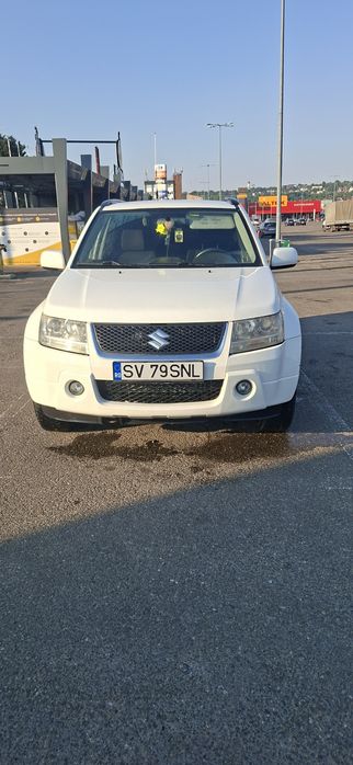 Vând Suzuki Grand Vitara 19 DDIS 129 CP F9Q