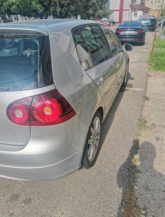 Vând VW Golf 5 motor 2.0 diesel, 140 cp