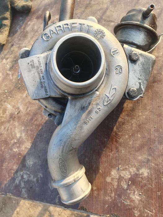 Vând turbina ,alternator ,și electromotor  ford focus 18 tdci