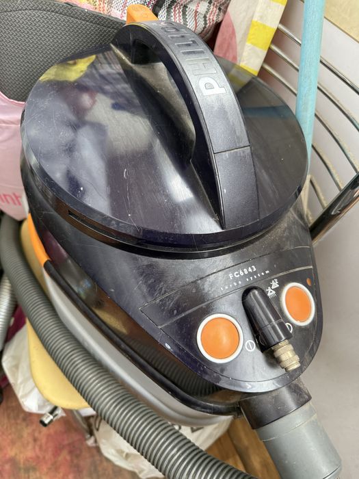 Продам пылесос на запчасти