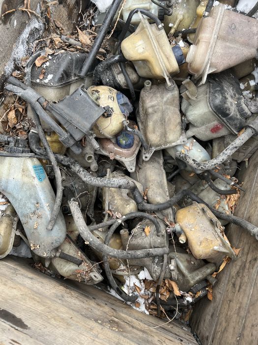 Бачок охлаждающий жидкости