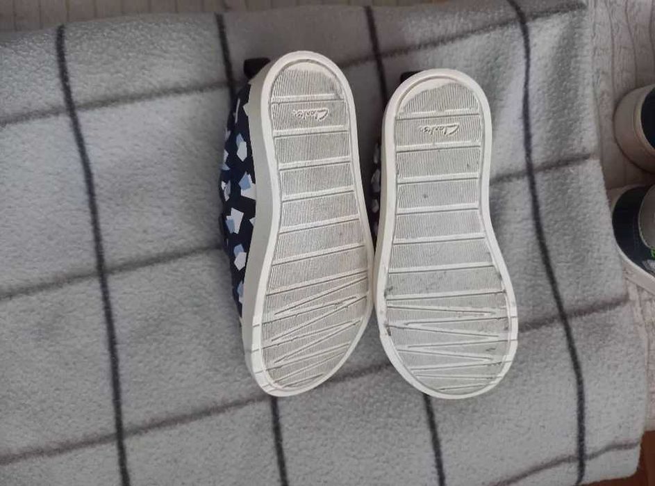 Clarks 25 номер,за крачета до 15 см, 20 лв