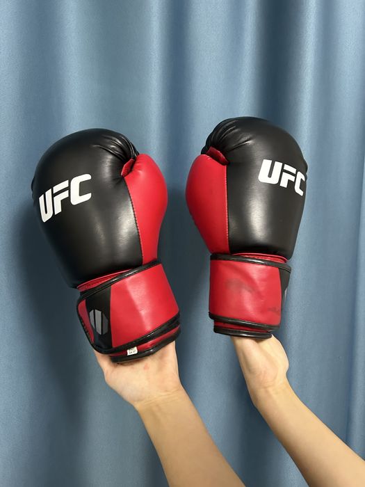 Перчатки для бокса