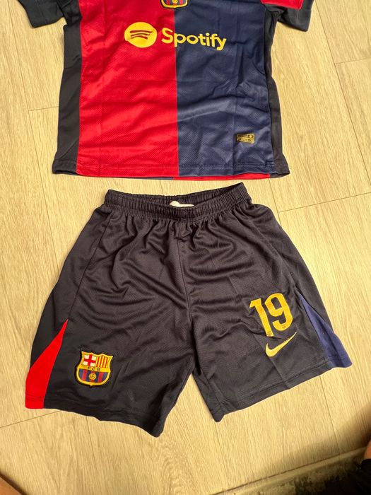 Нов спортен екип на Barcelona – размер EU 22 (5-7 г.дете ) Ламин Ямал