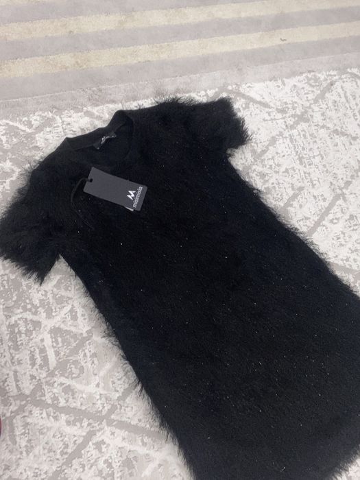 Кара кыска әдемі көйлек