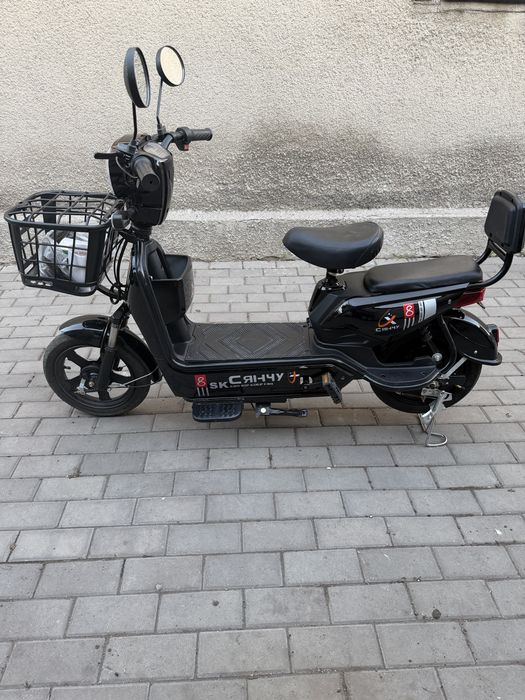 Продам электосамокат