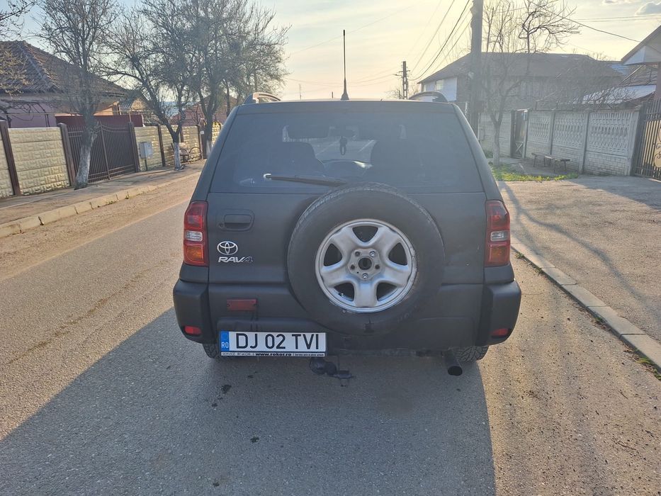 Toyota rav 4x4.