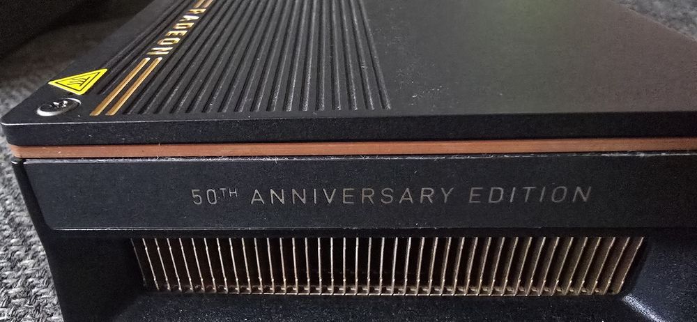 Placa Video Ati 5700xt 8Gb 256Bit 50 Aniversary Eddition cu Semnatura Ati