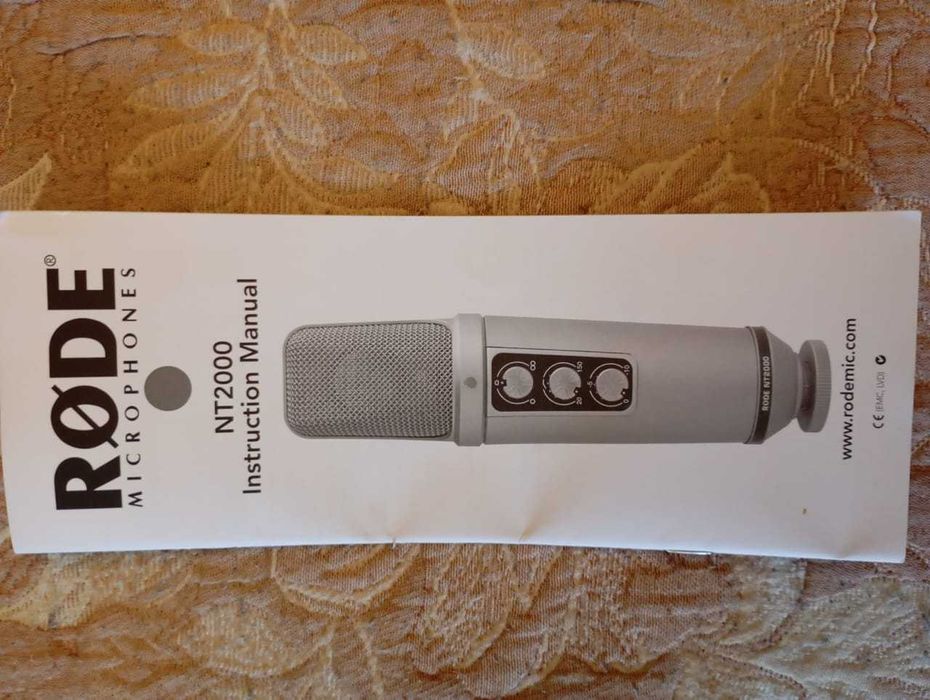 Студийный микрофон Rode NT2000