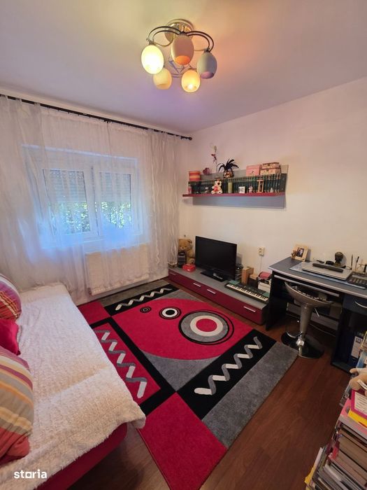 Apartament 3 camere de vânzare – Zona Aradului
