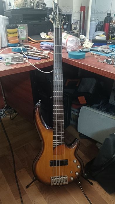 Бас гитара curbow