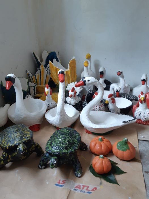 Decoratiuni gradina din ciment, ciuperci, ghiveci