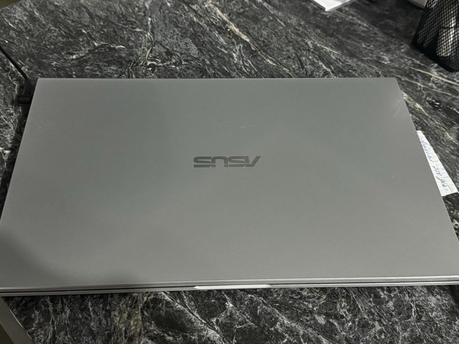 Ноутбук ASUS X515JA (Core i5 / SSD 512 GB) в отличном состоянии