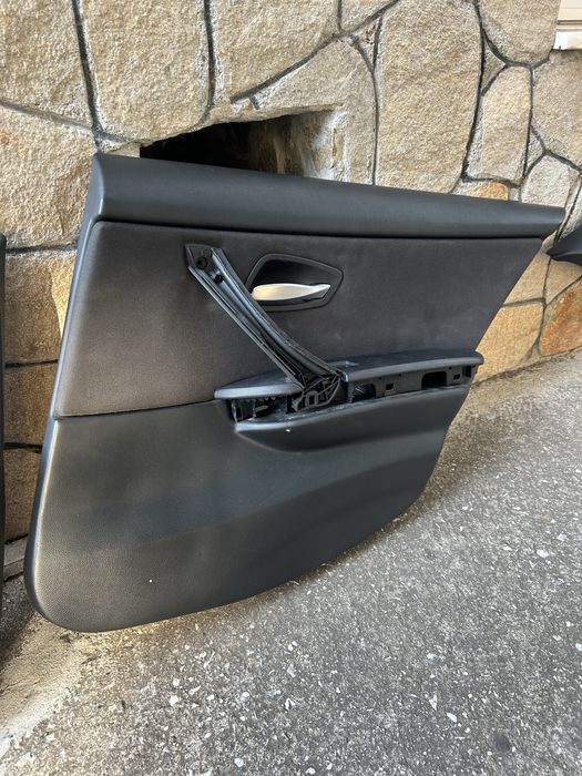 Салон за БМВ BMW E90