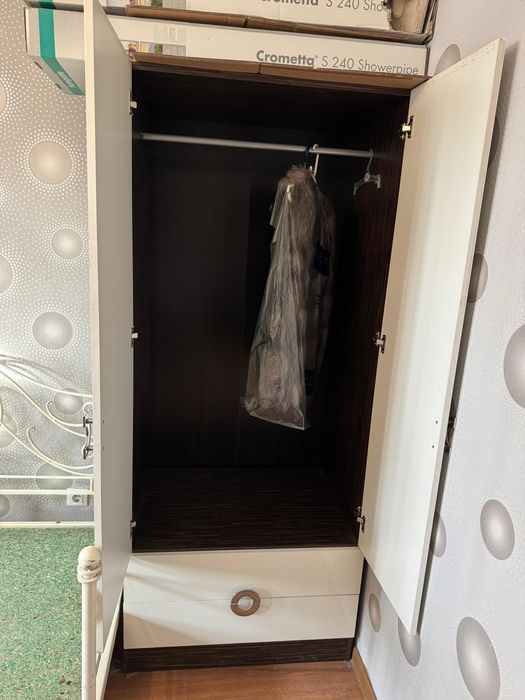 Продам комплект мебели