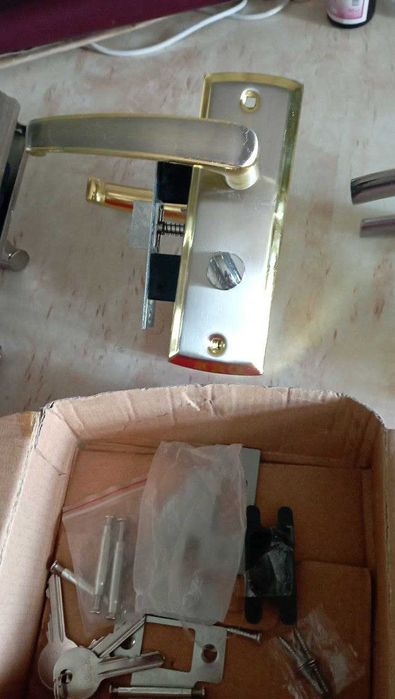 Дверные замки, замок для двери