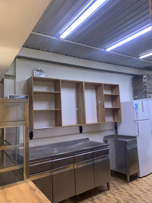 Торговые стеллажи