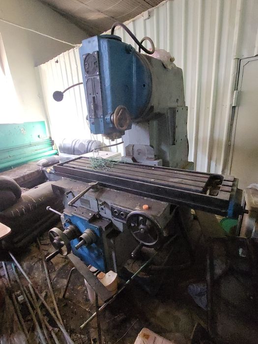 Станки Фрезерный и тд.