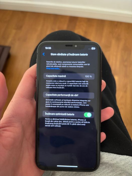 vand iPhone 11 100% sanatate baterie