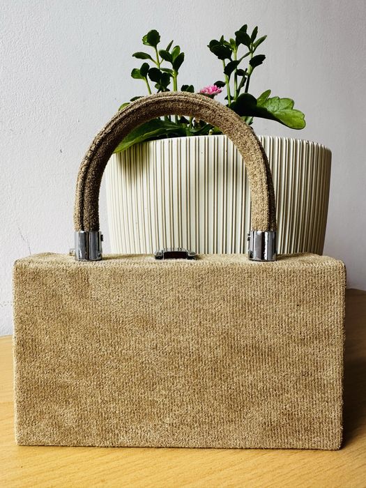 Чанта тип Камера