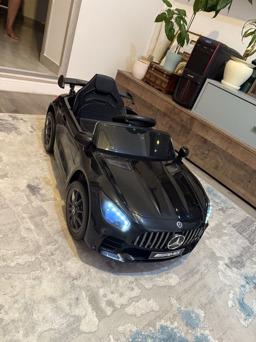 Masina electrica cu telecomanda Mercedes Amg GTR