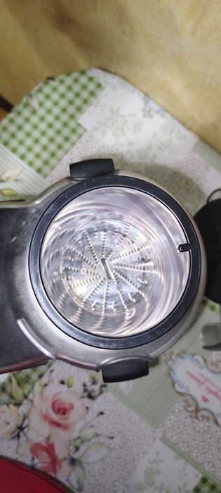 Соковыжималка мощная